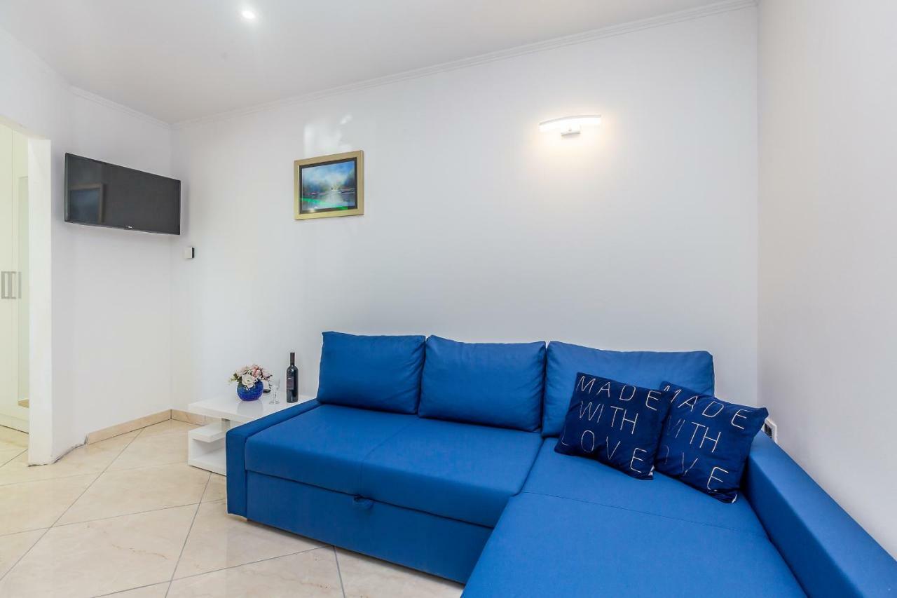 Apartments Jenny Пинезичи Экстерьер фото